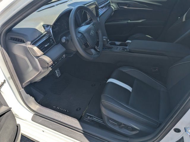 Used 2025 Toyota Camry SE w/ Convenience Package FWD image 9