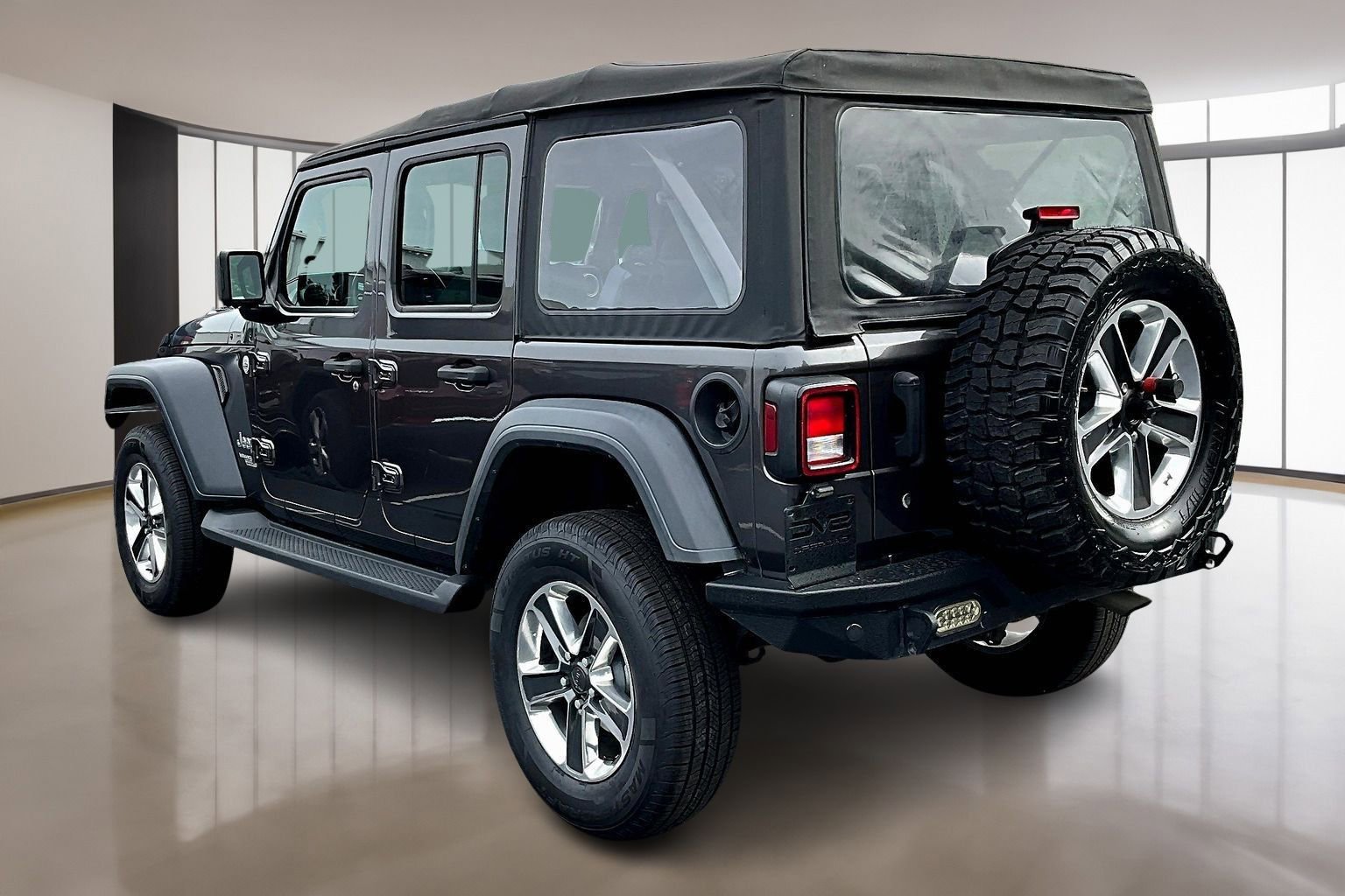Used 2018 Jeep Wrangler Unlimited Sport image 4
