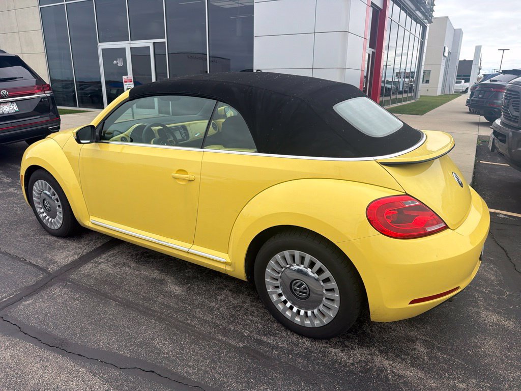 Used 2013 Volkswagen Beetle 2.5 FWD image 3