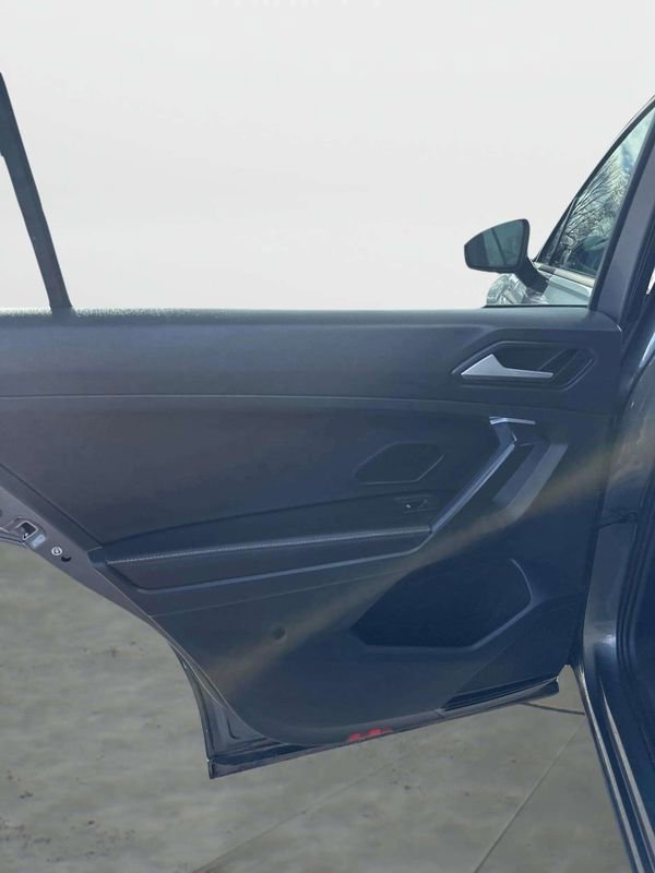 Used 2024 Volkswagen Tiguan S image 19