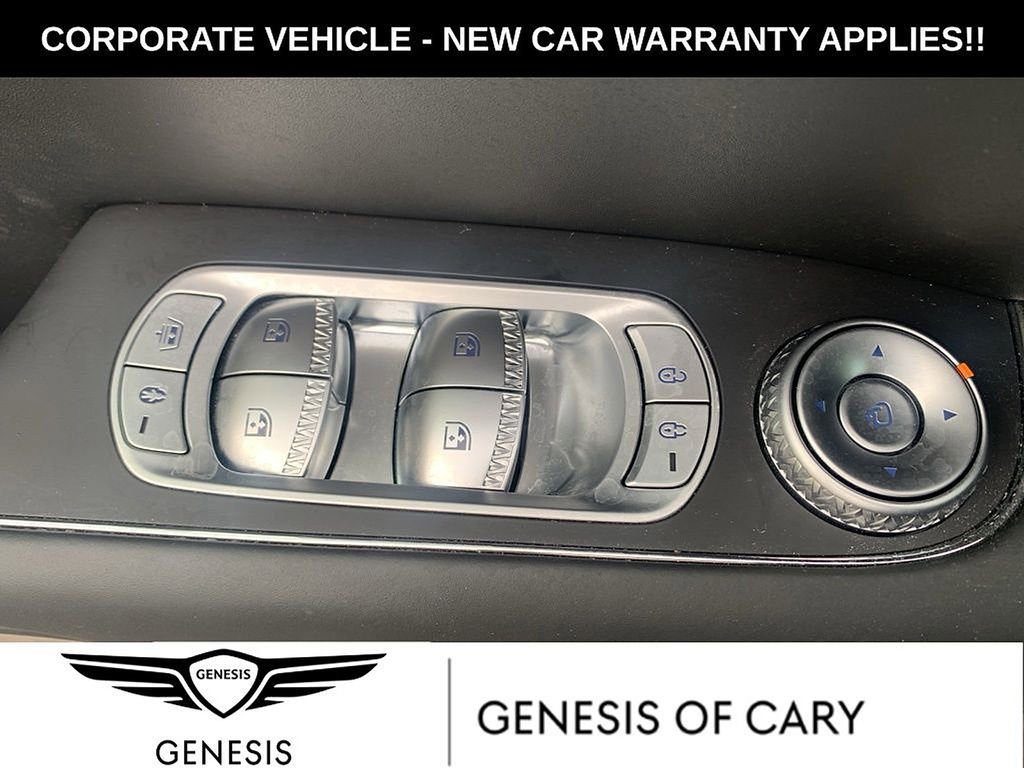 Used 2025 Genesis G90 3.5T AWD/4WD image 6