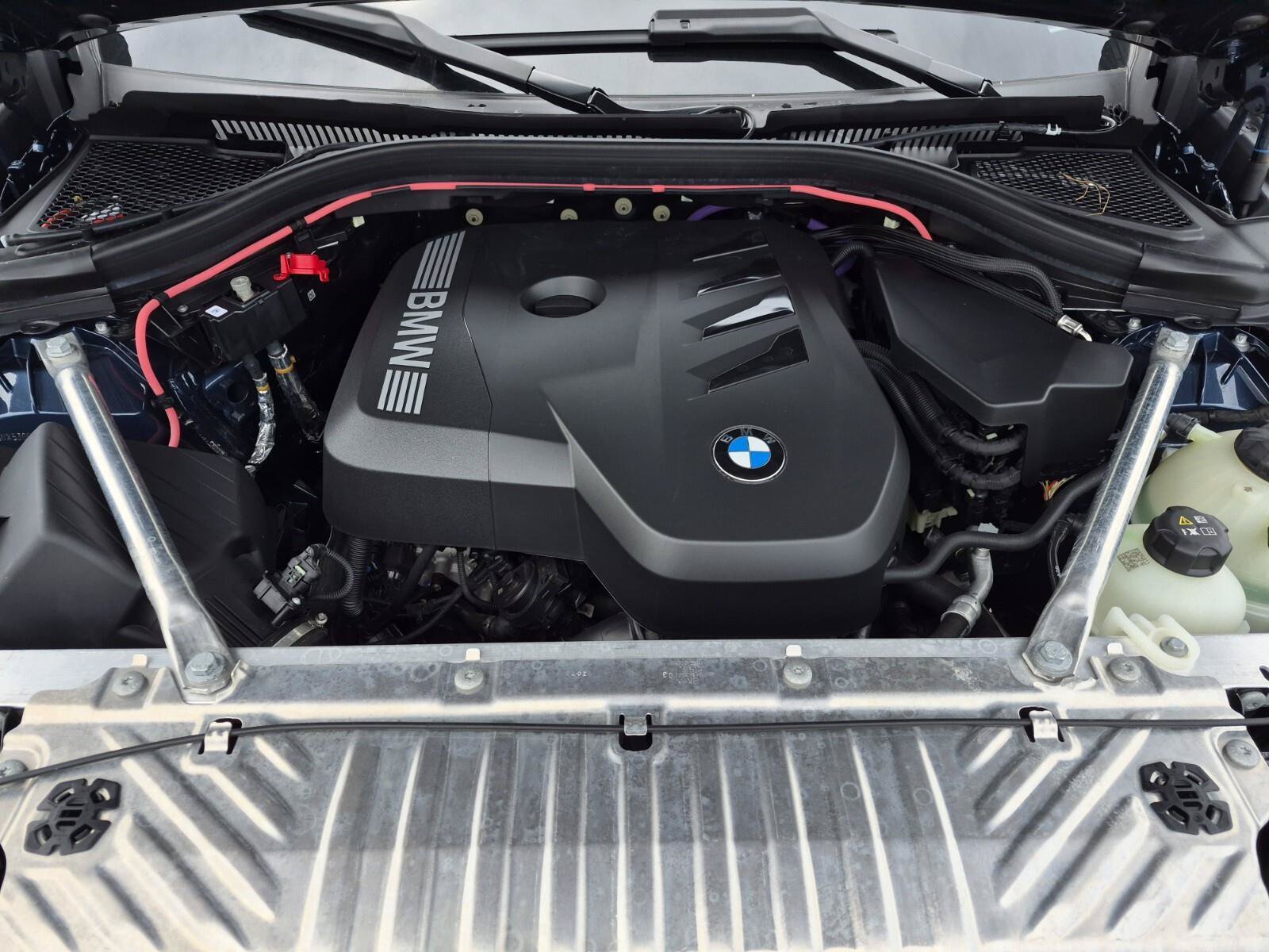 Certified 2025 BMW X3 xDrive30i w/ Premium Package AWD/4WD image 12