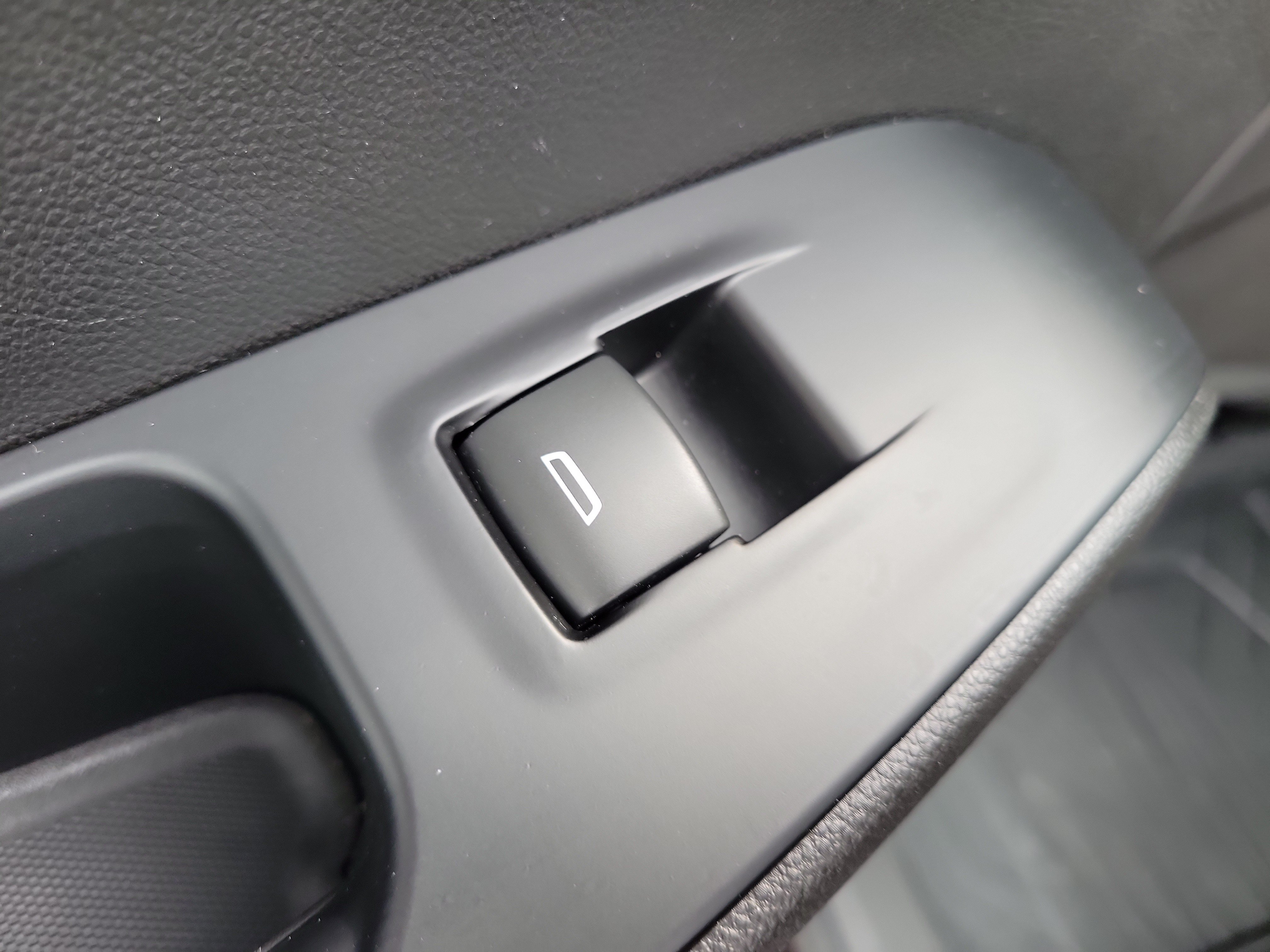 Used 2023 Chevrolet Traverse LT FWD image 15