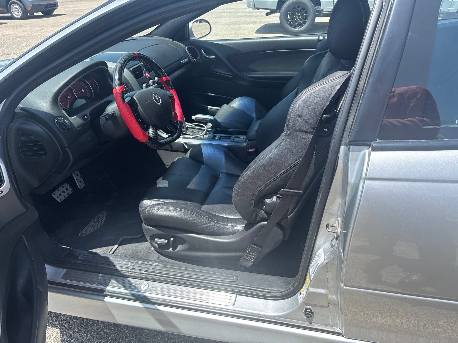 Used 2006 Pontiac GTO RWD image 2