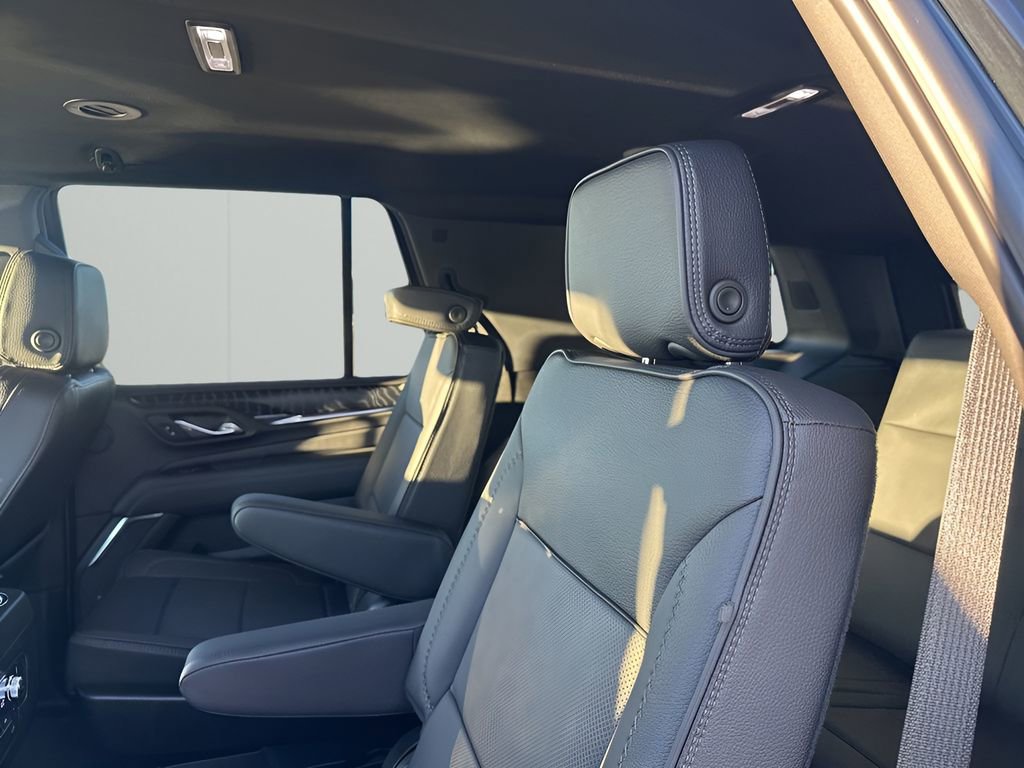 Used 2024 GMC Yukon Denali w/ Max Trailering Package image 18