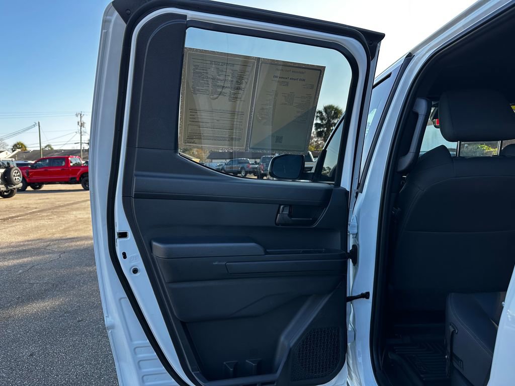 Used 2025 Toyota Tacoma SR5 image 26