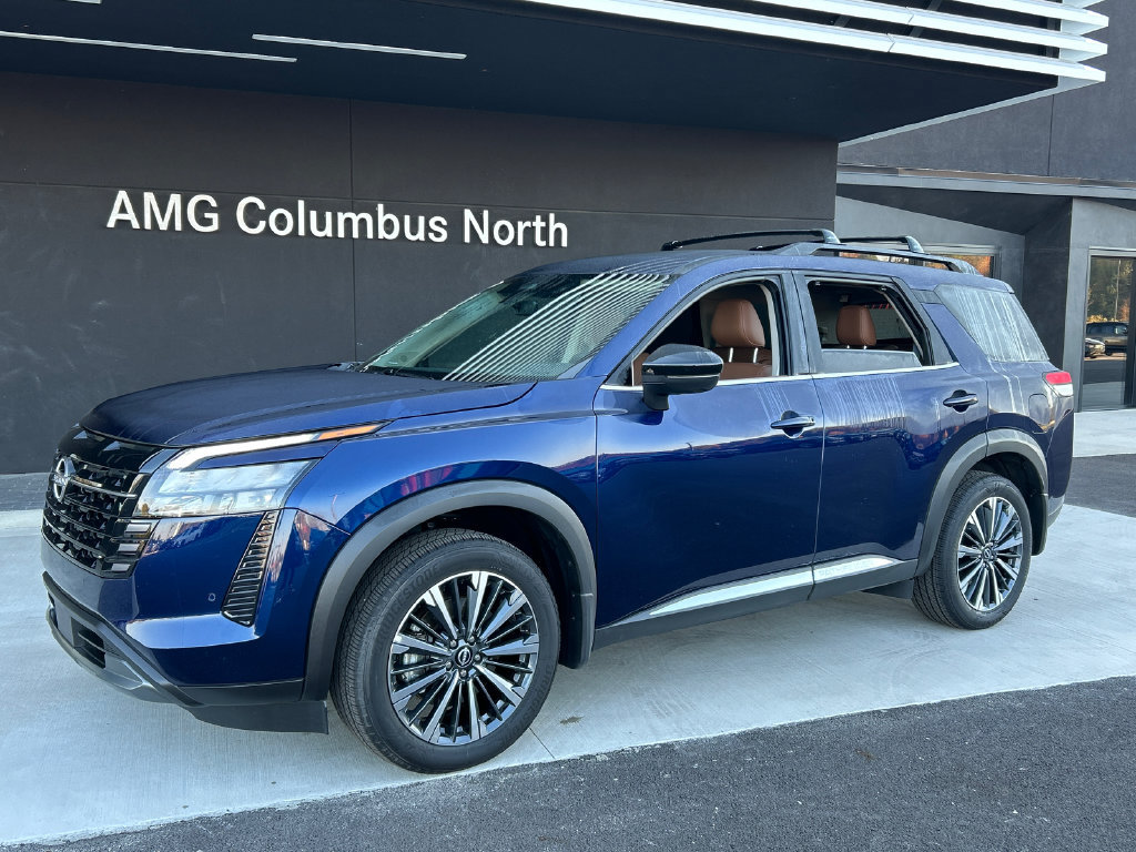 Used 2026 Nissan Pathfinder Platinum AWD/4WD image 1