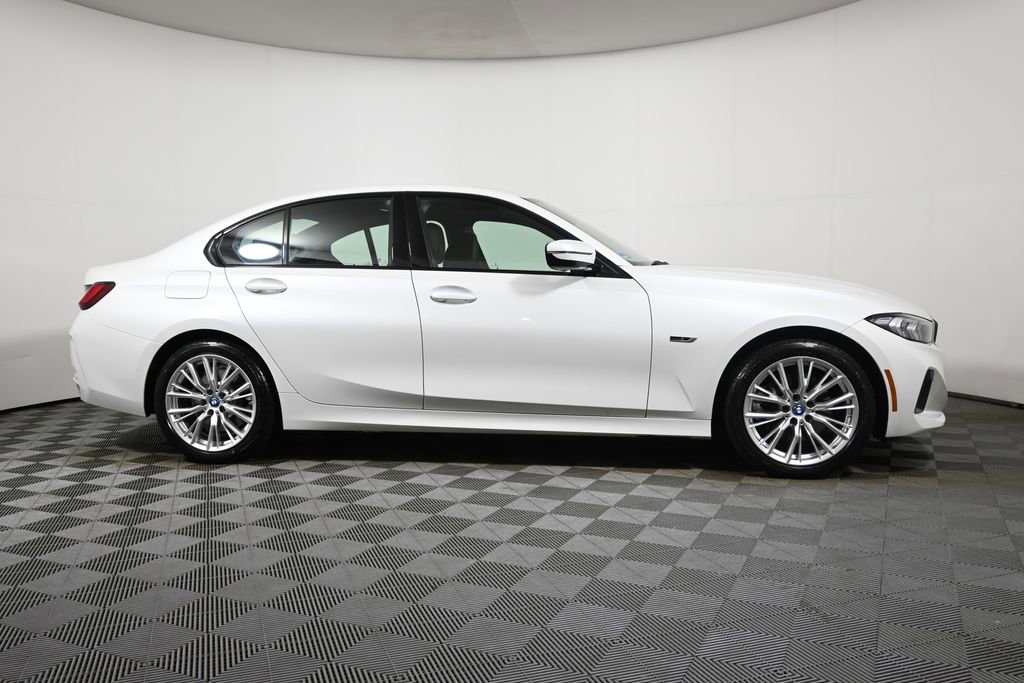 Certified 2023 BMW 330e xDrive w/ Premium Package image 8