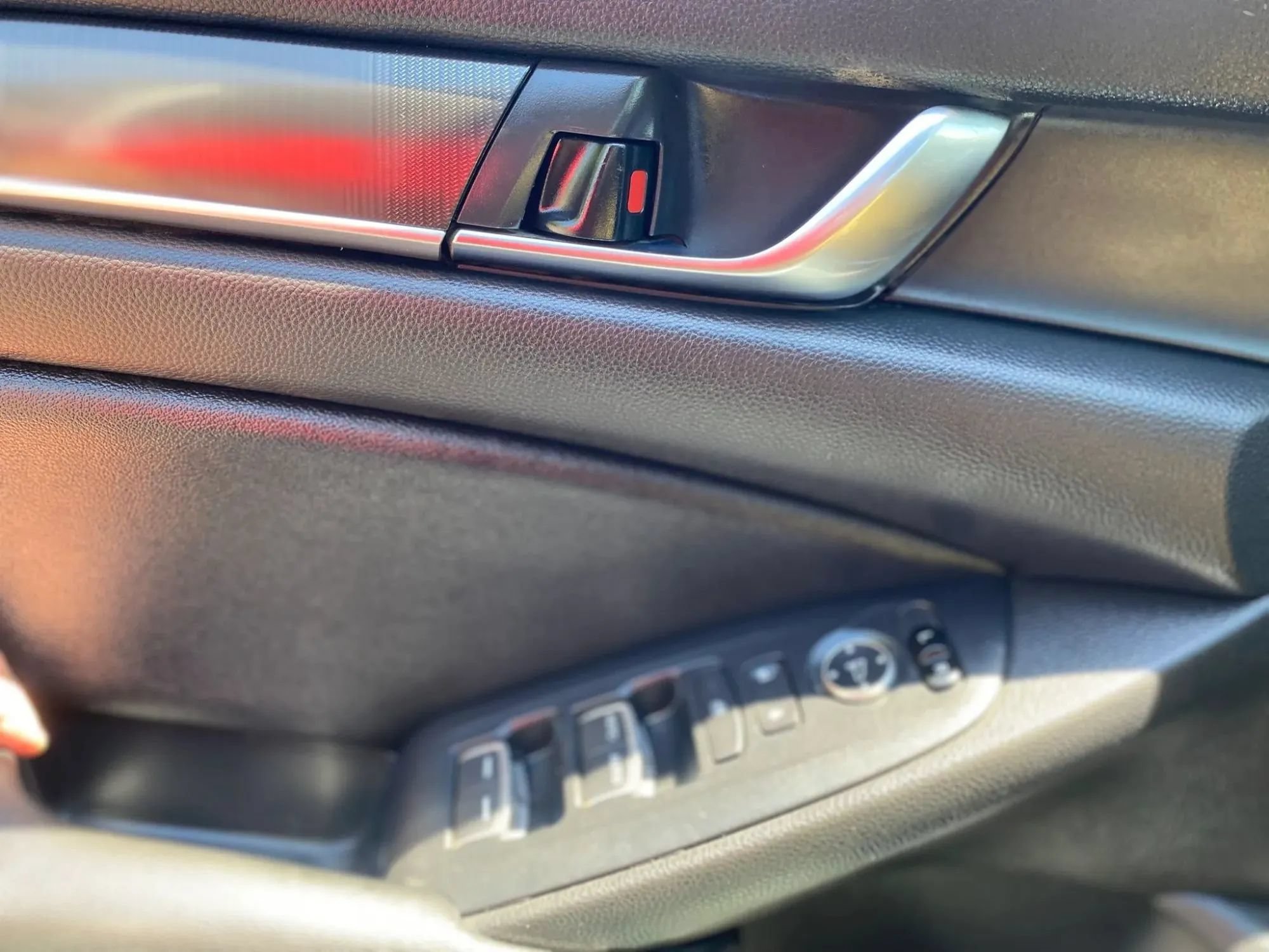 Used 2020 Honda Accord Sport image 17