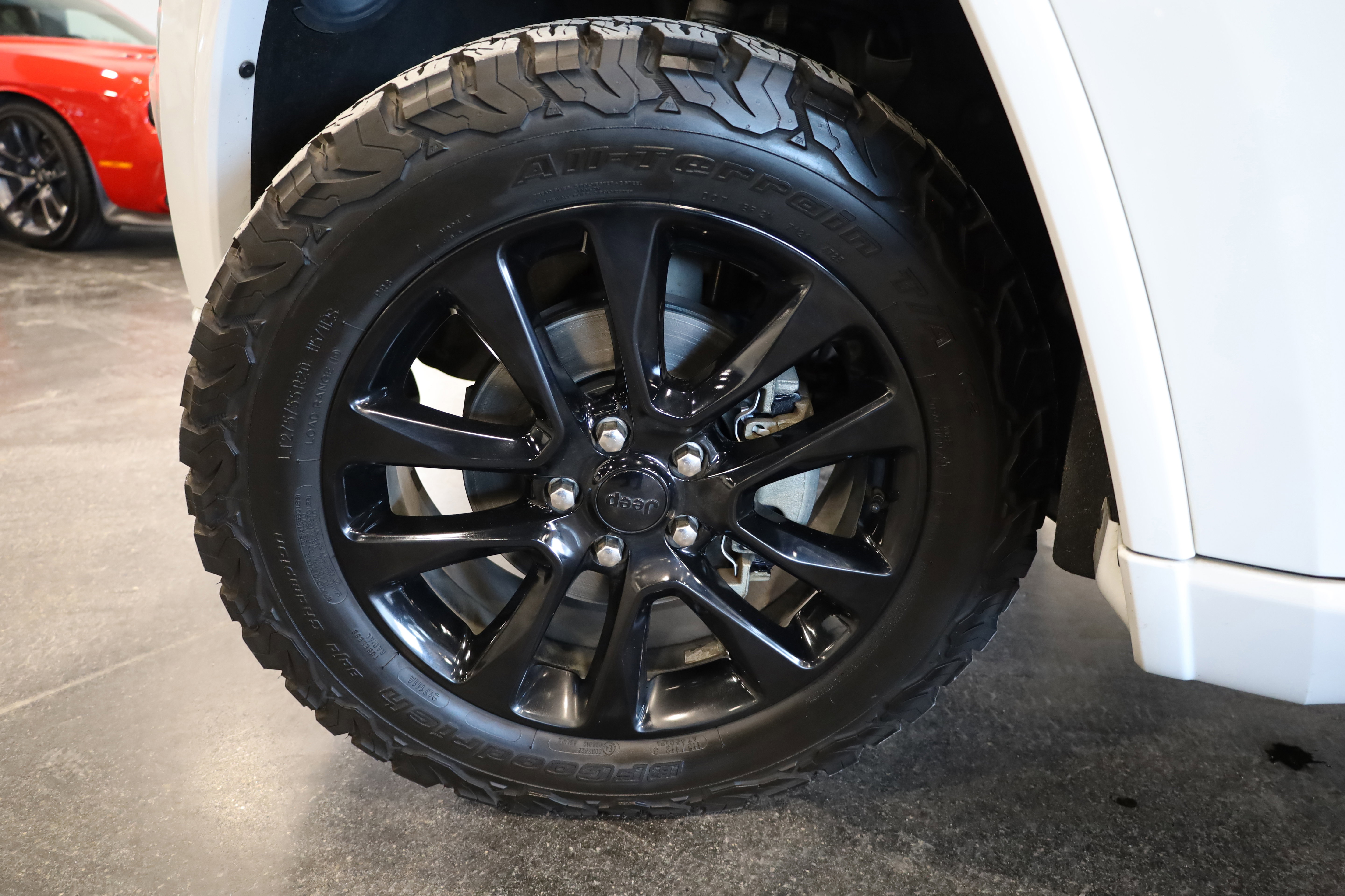 Used 2018 Jeep Grand Cherokee Altitude image 13