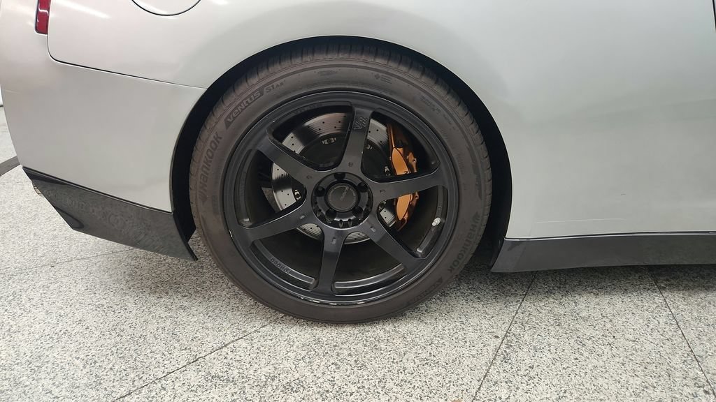 Used 2010 Nissan GT-R Premium AWD/4WD image 20