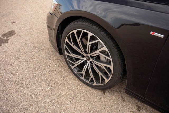 Used 2022 Audi A8 L 3.0T AWD/4WD image 12