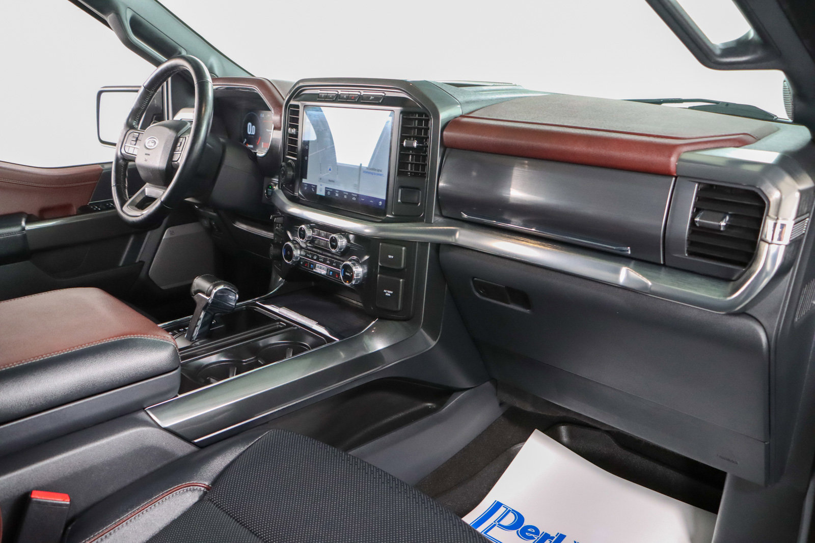 Used 2022 Ford F150 Lariat w/ Equipment Group 502A High image 30