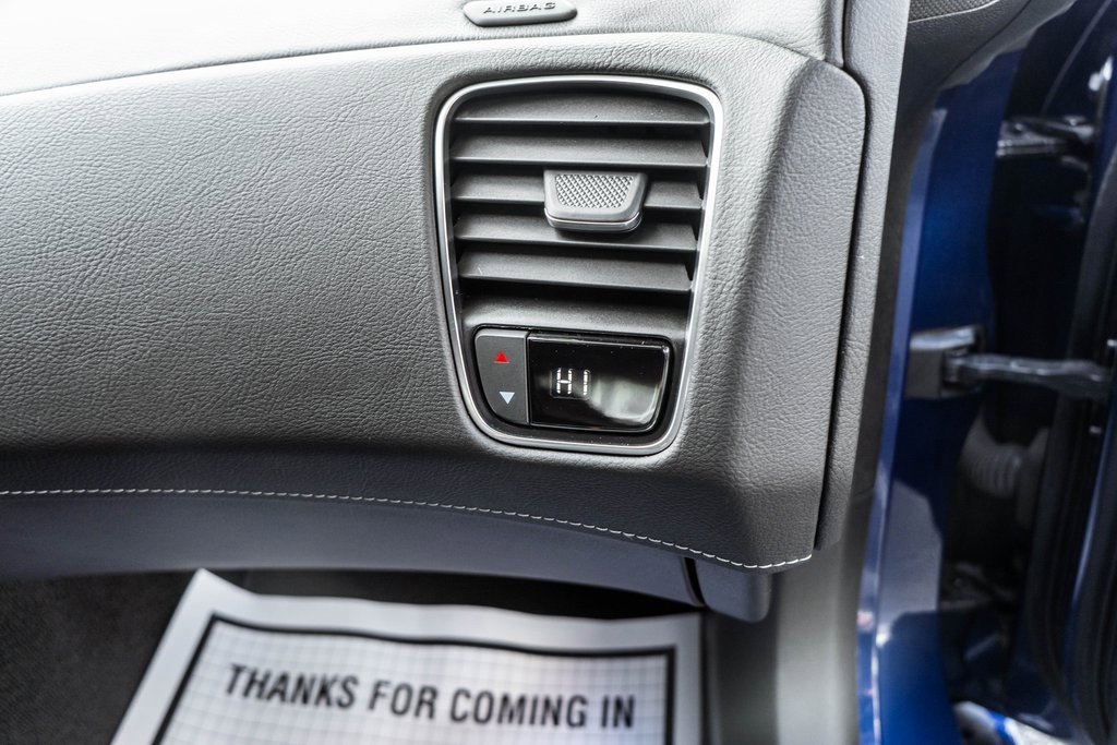 Used 2018 Chevrolet Corvette Stingray Coupe w/ Battery Protection Package image 13