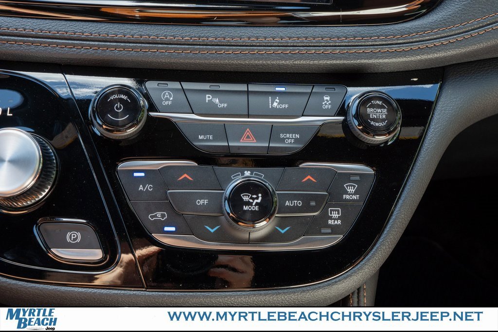 New 2026 Chrysler Pacifica Pinnacle image 23