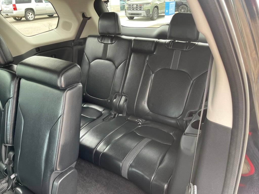 Certified 2024 Honda Pilot Touring image 12