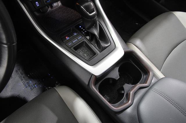 Used 2020 Toyota RAV4 Limited w/ Limited Grade Weather Package FWD image 15