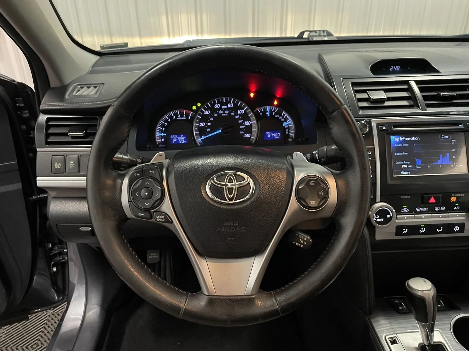 Used 2013 Toyota Camry SE w/ Leather Pkg FWD image 20