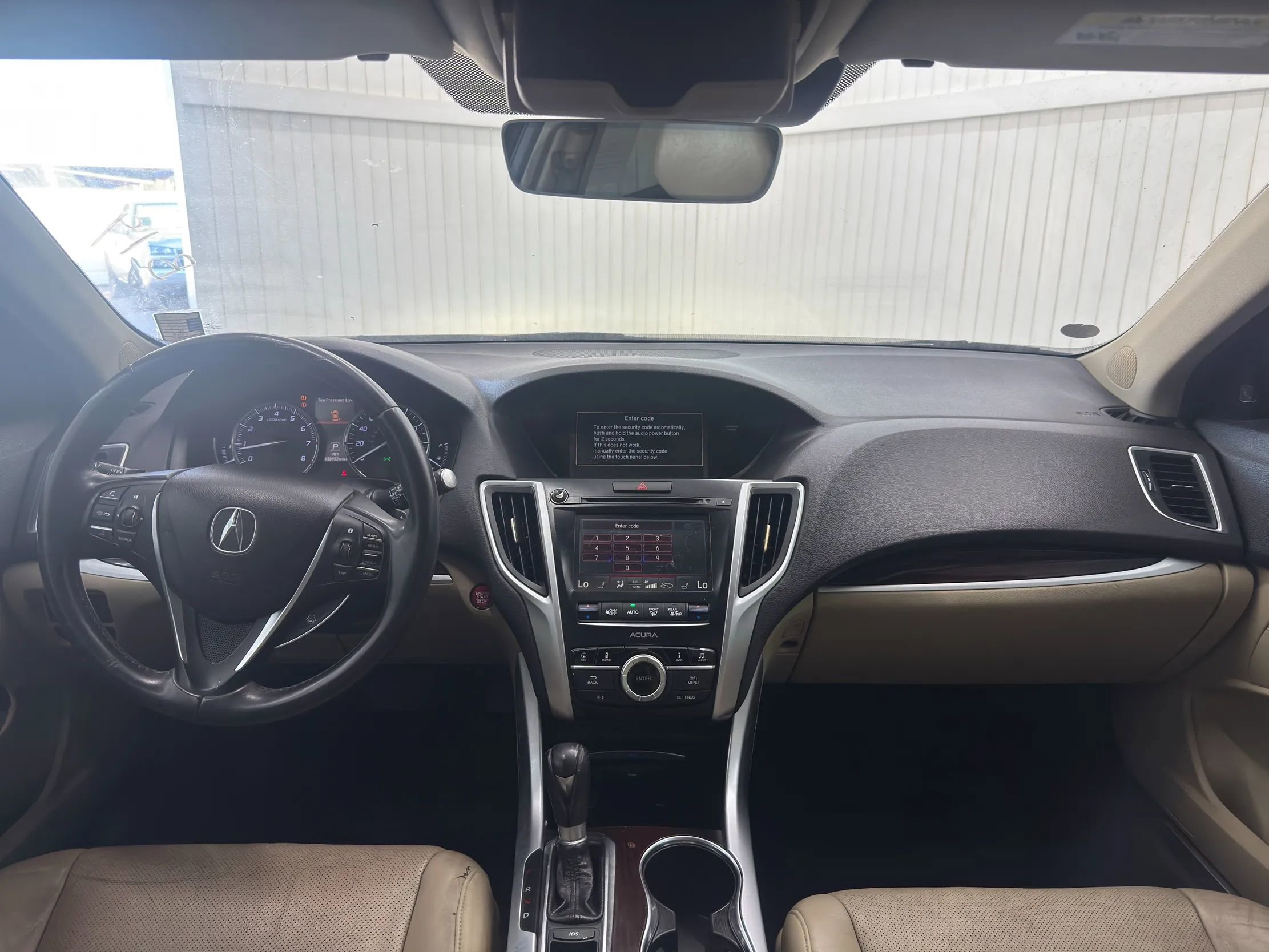 Used 2015 Acura TLX w/ Technology Package image 18