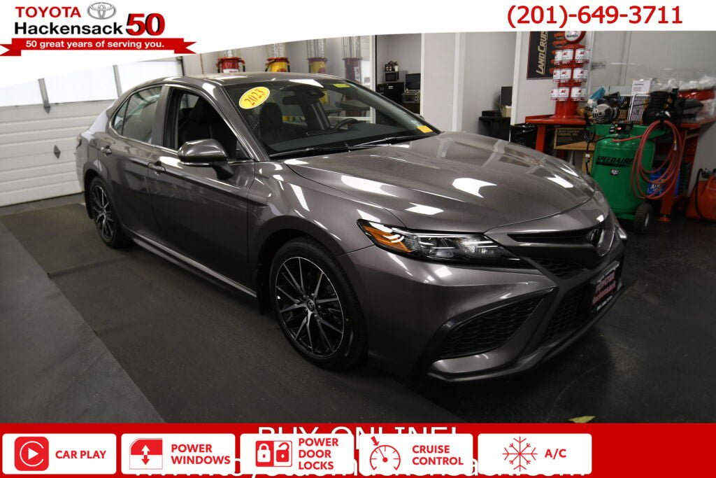 Used 2023 Toyota Camry SE