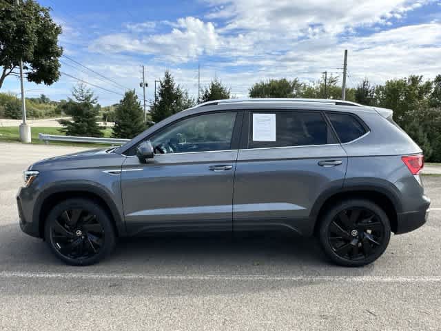 Used 2023 Volkswagen Taos SEL w/ Black Wheel Package AWD/4WD image 2