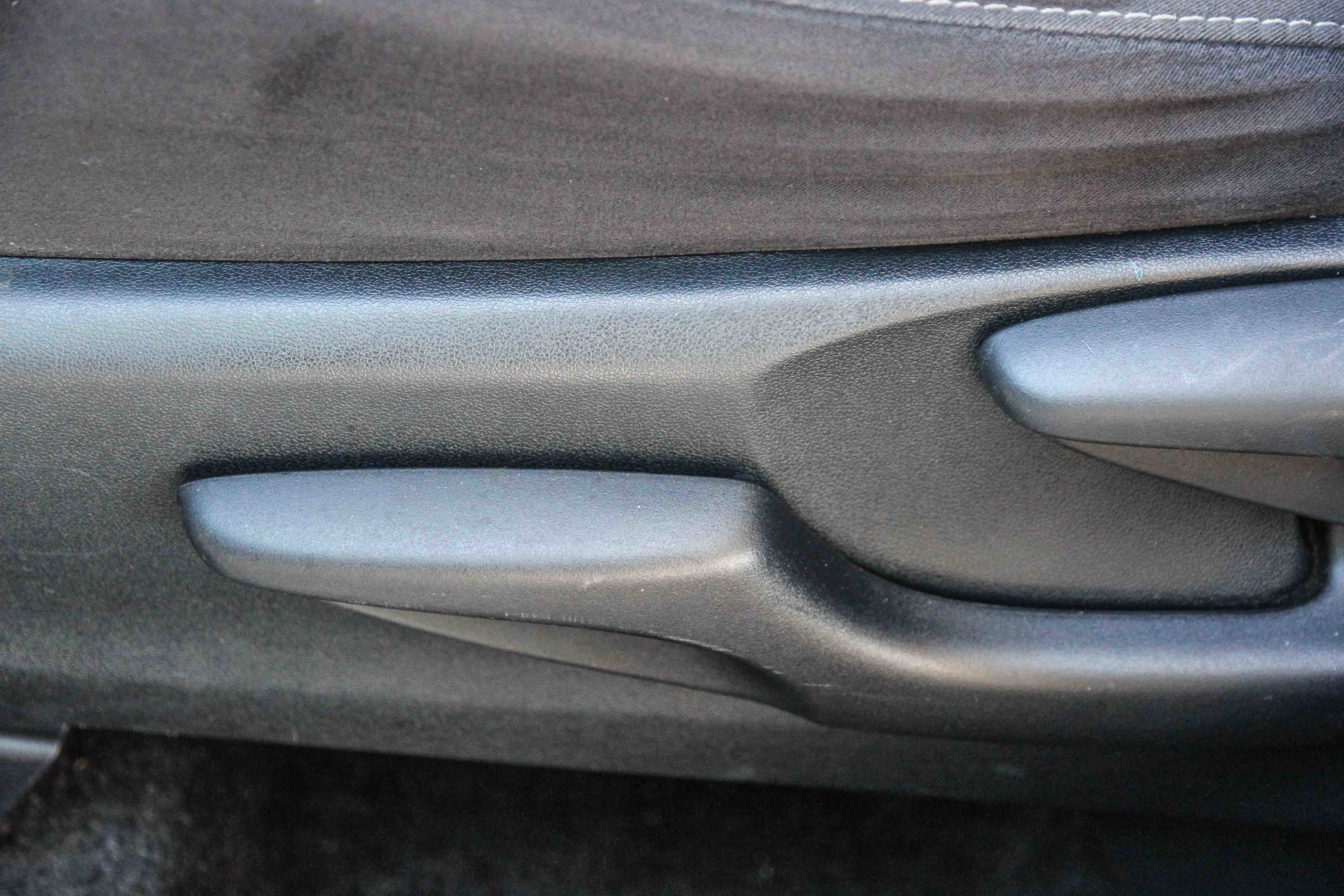 Used 2017 Toyota Prius V Five image 33