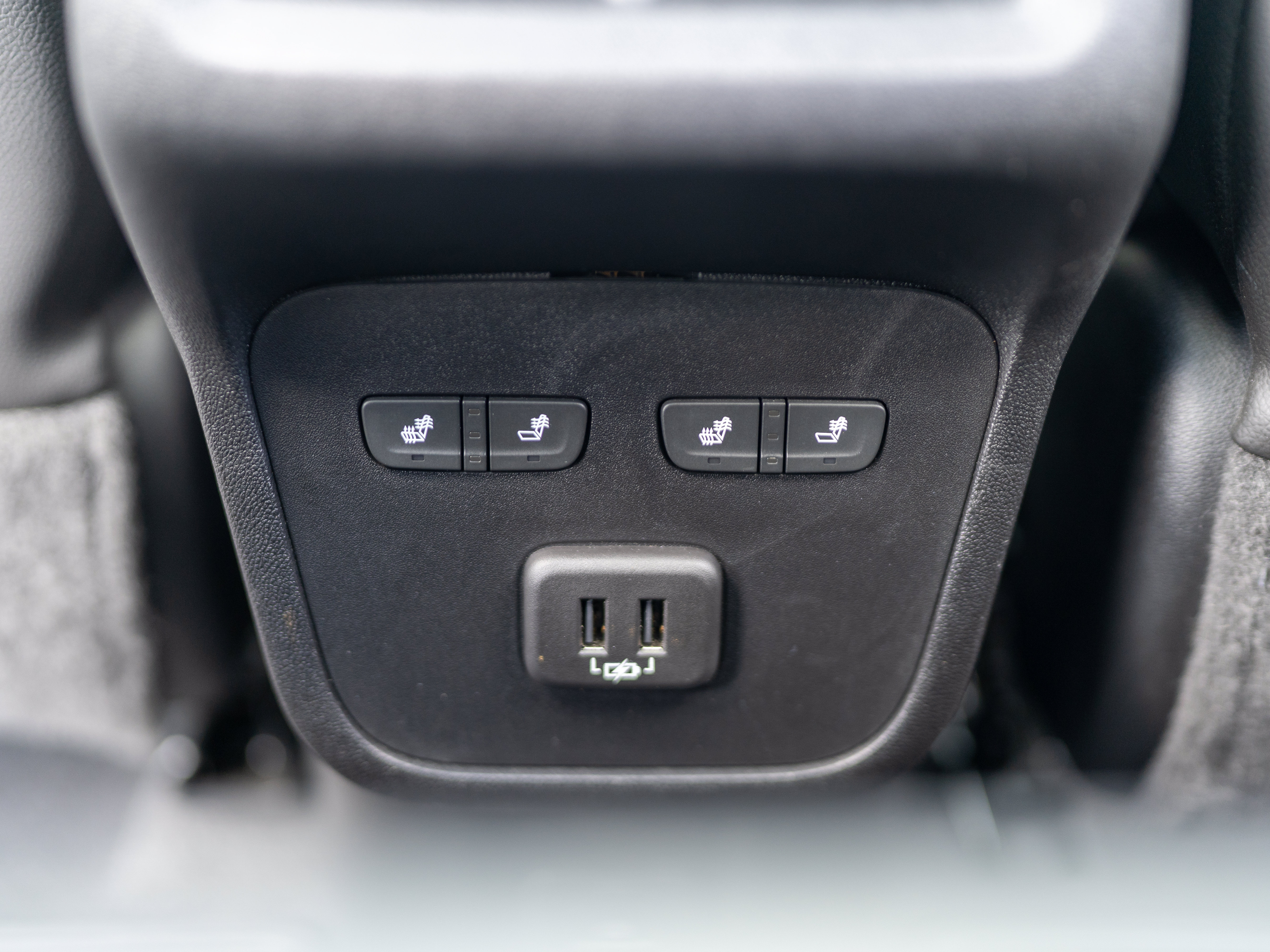 Used 2020 Chevrolet Equinox Premier FWD image 10