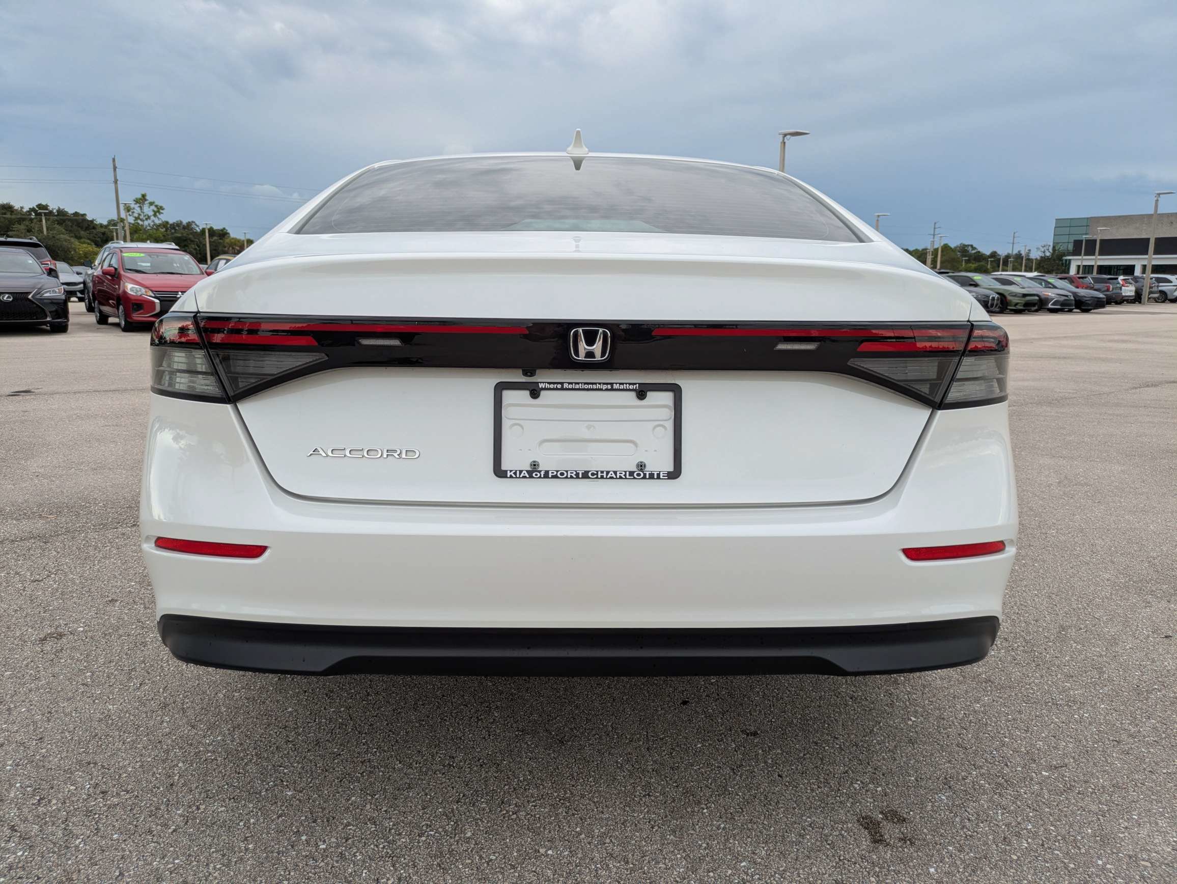 Used 2023 Honda Accord EX image 5