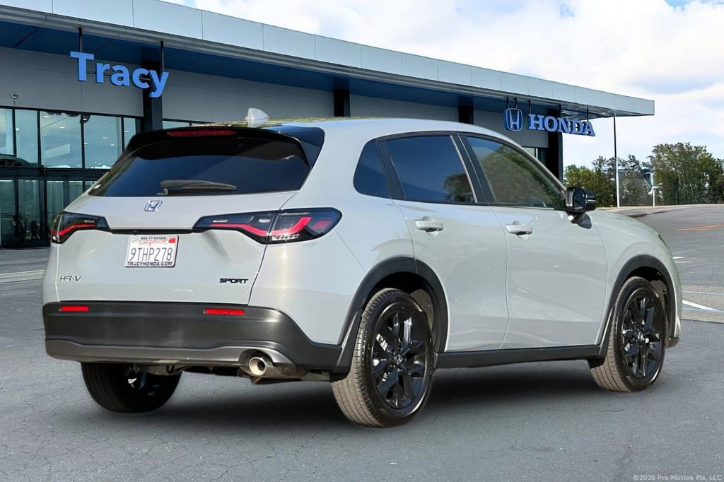 Certified 2025 Honda HR-V Sport image 6