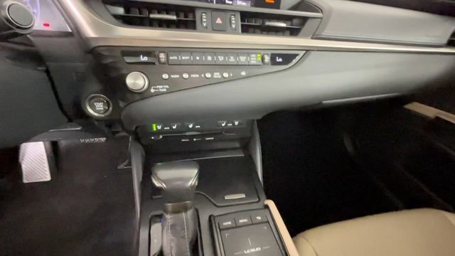 Used 2021 Lexus ES 250 w/ Premium Package AWD/4WD image 34