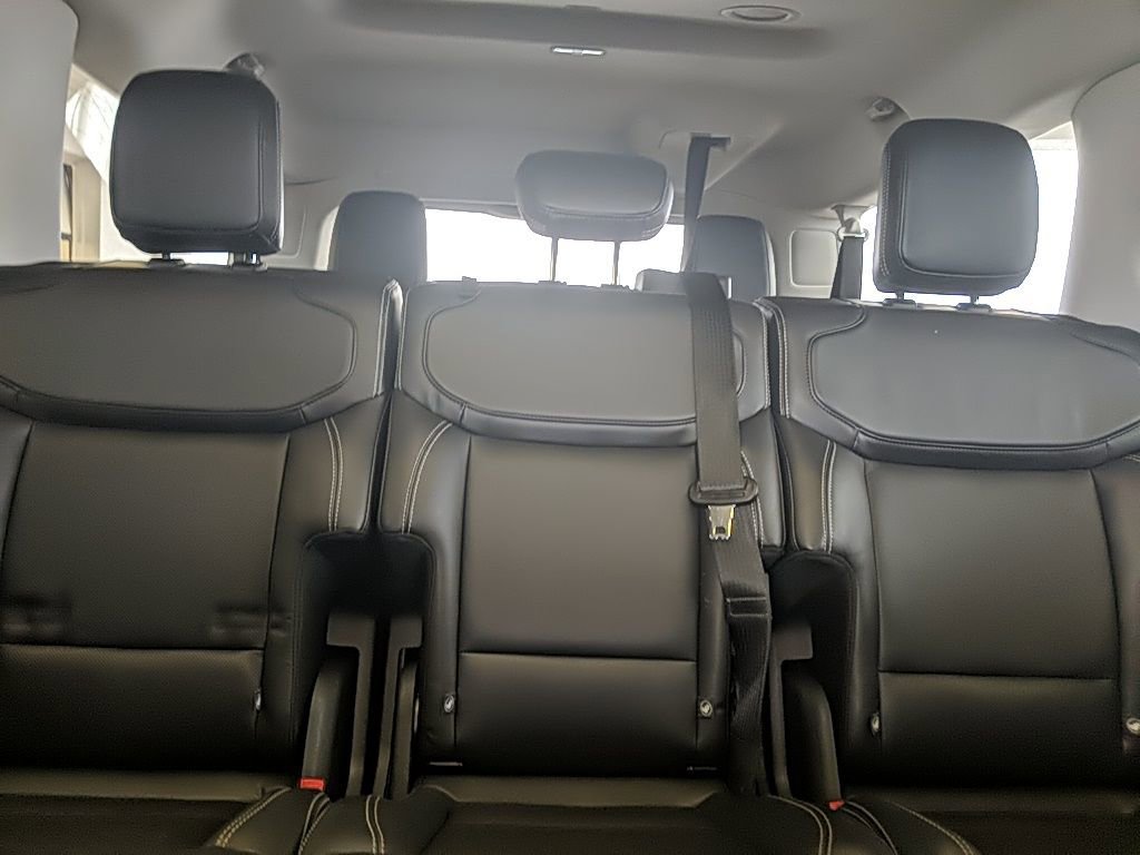 Used 2025 Ford Expedition Max Platinum image 37