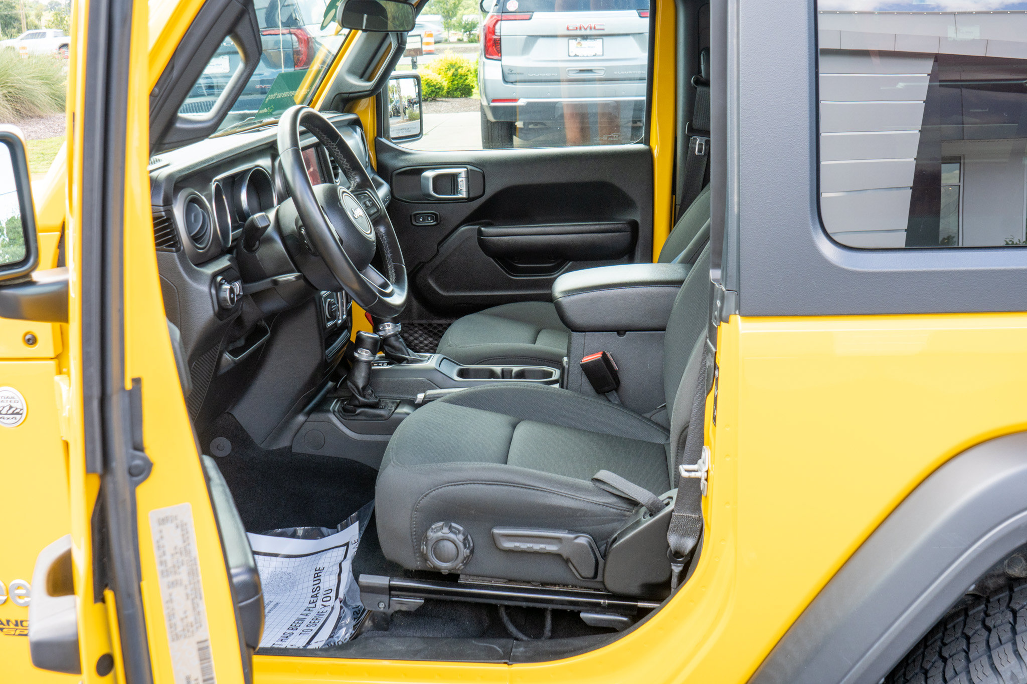 Used 2021 Jeep Wrangler Sport AWD/4WD image 29
