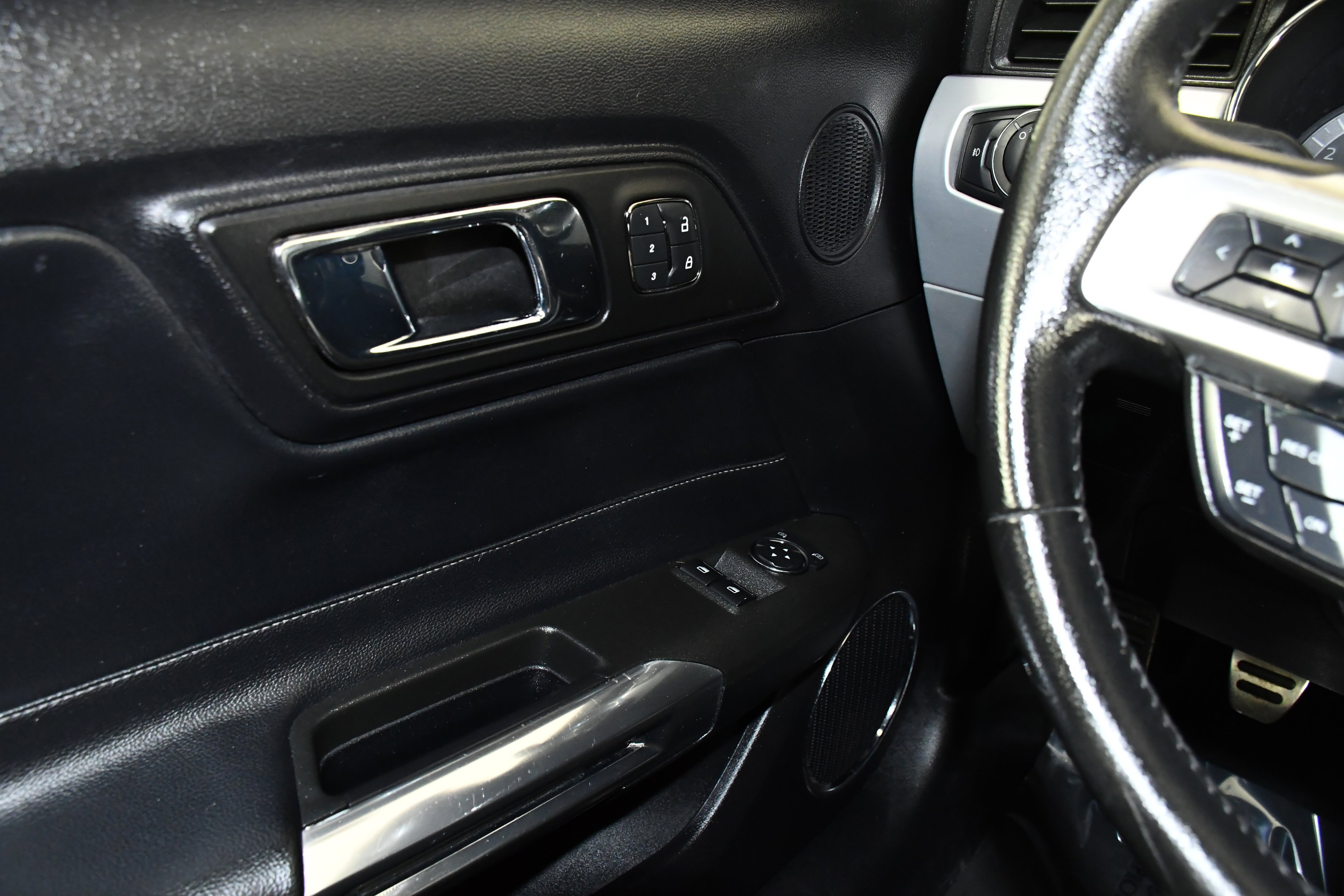 Used 2016 Ford Mustang Premium w/ Equipment Group 201A image 34