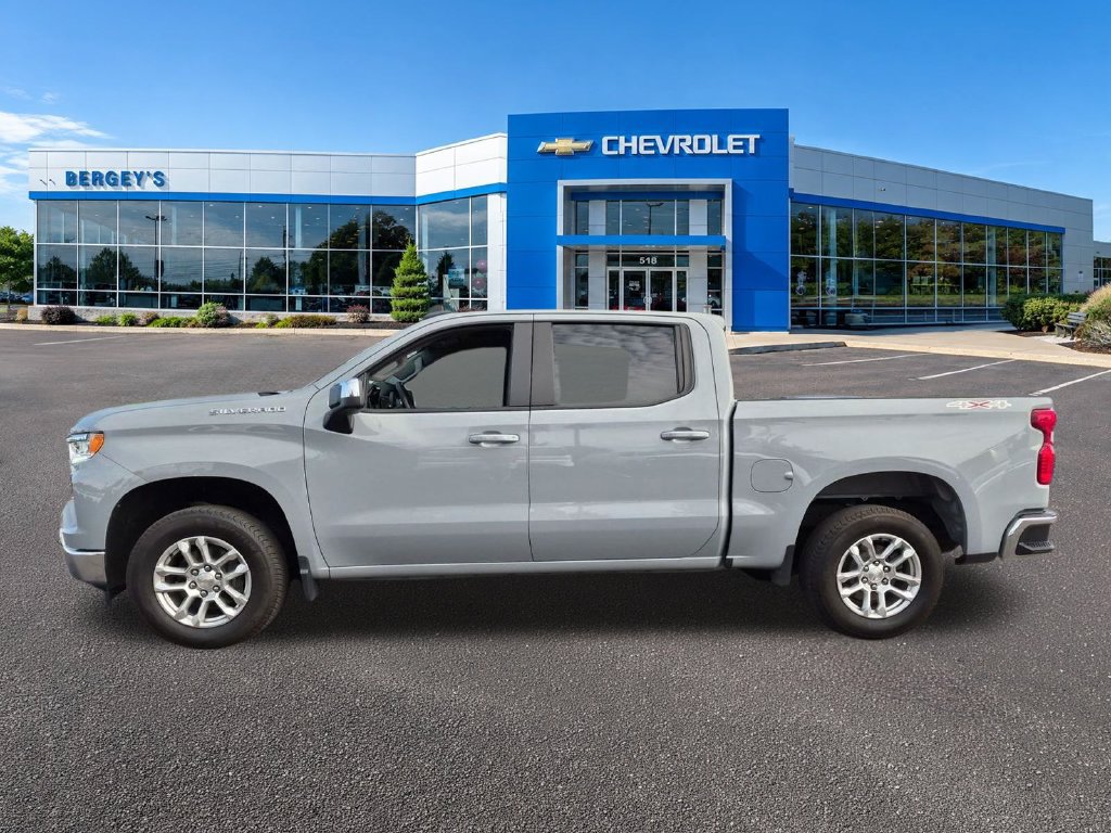 Certified 2024 Chevrolet Silverado 1500 LT AWD/4WD image 10