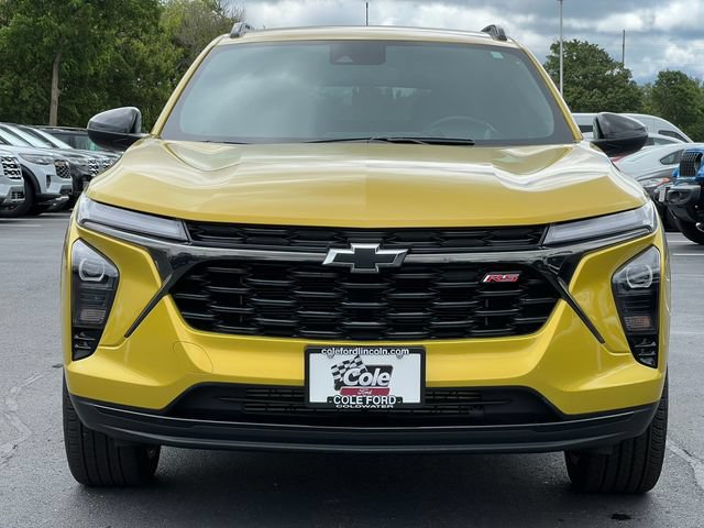 Used 2024 Chevrolet Trax RS w/ Driver Confidence Package FWD image 39