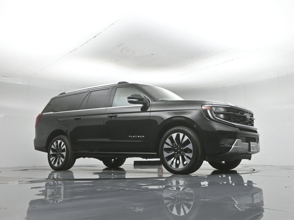 Used 2025 Ford Expedition Max Platinum w/ Driver's Package AWD/4WD image 4