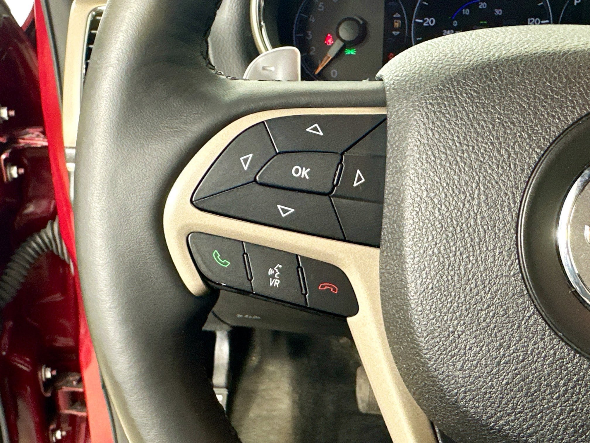 Used 2015 Jeep Grand Cherokee Limited AWD/4WD image 12