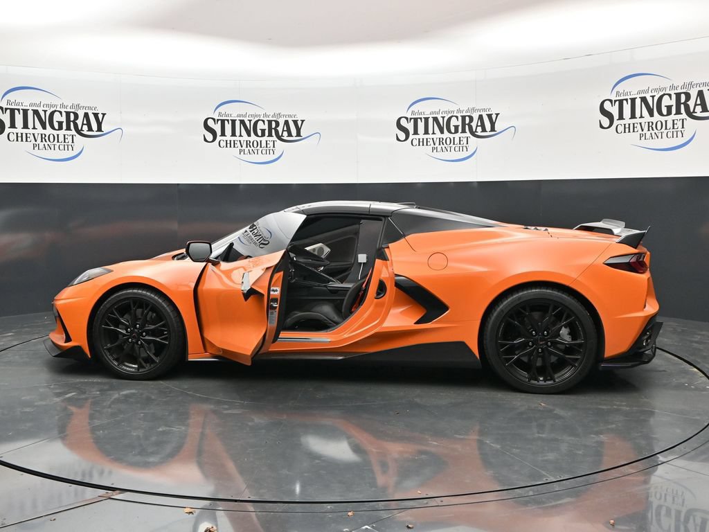 Used 2023 Chevrolet Corvette Stingray Premium Conv w/ Z51 Performance Package RWD image 37