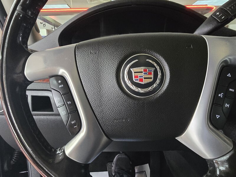 Used 2007 Cadillac Escalade ESV AWD w/ Information Package image 21