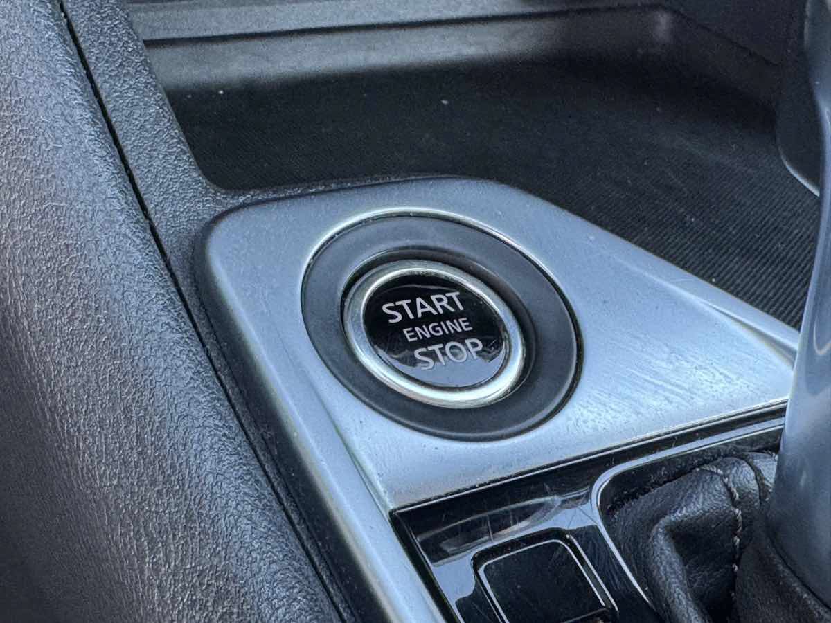 Used 2024 Nissan Sentra SV FWD image 32
