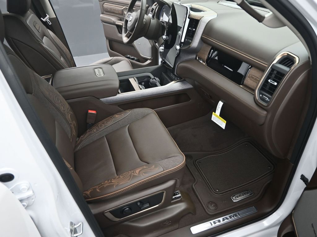 New 2025 RAM 1500 Limited image 17