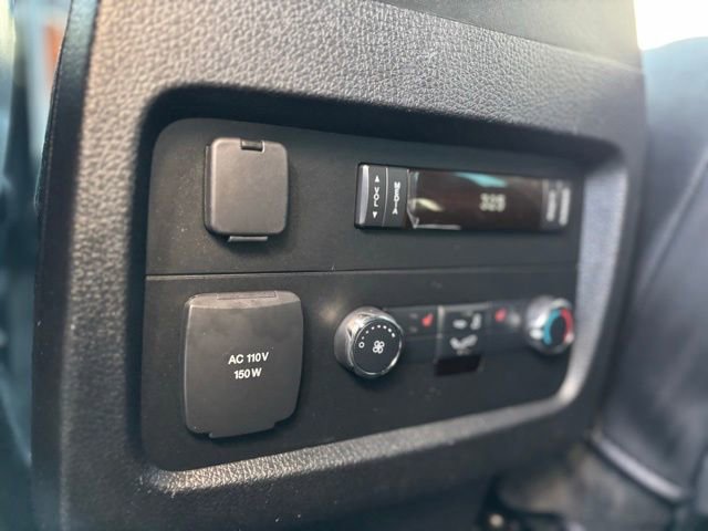 Used 2015 Lincoln Navigator 4WD image 18