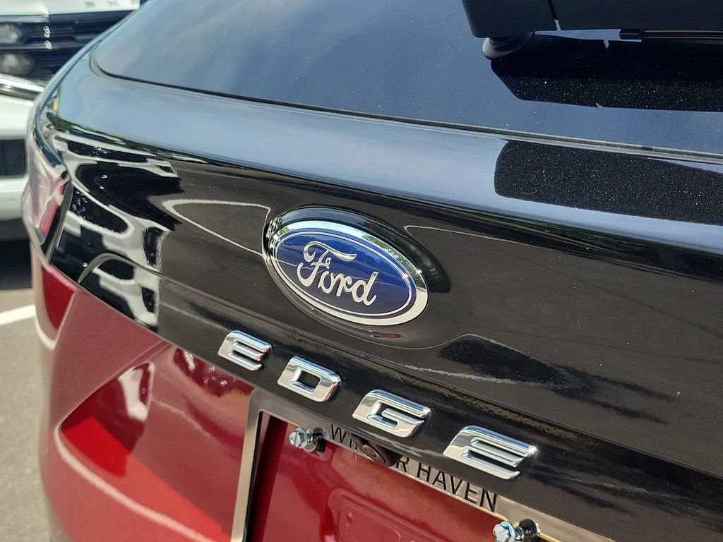 Certified 2022 Ford Edge ST w/ Equipment Group 401A AWD/4WD image 7