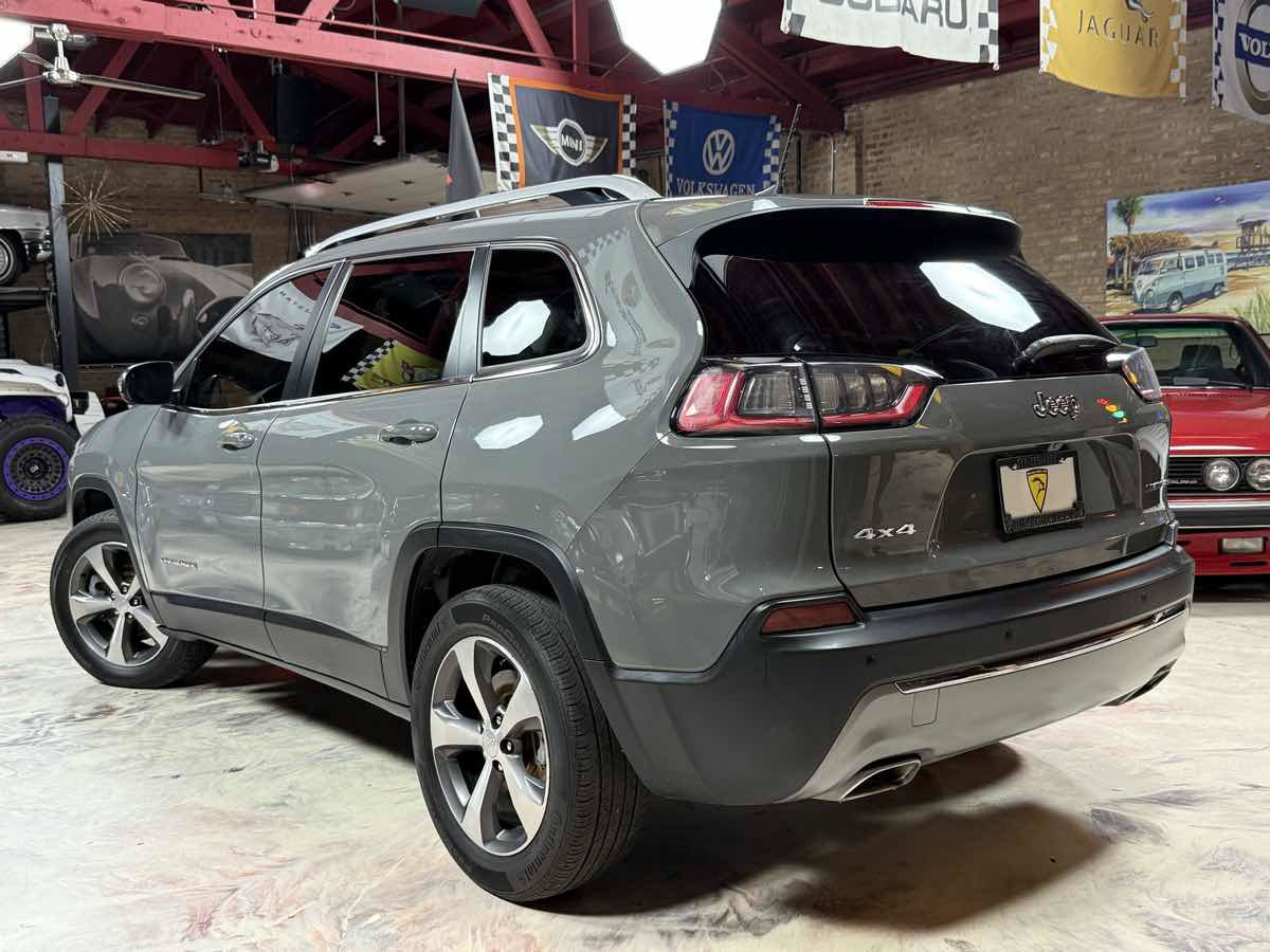 Used 2020 Jeep Cherokee Limited AWD/4WD image 6