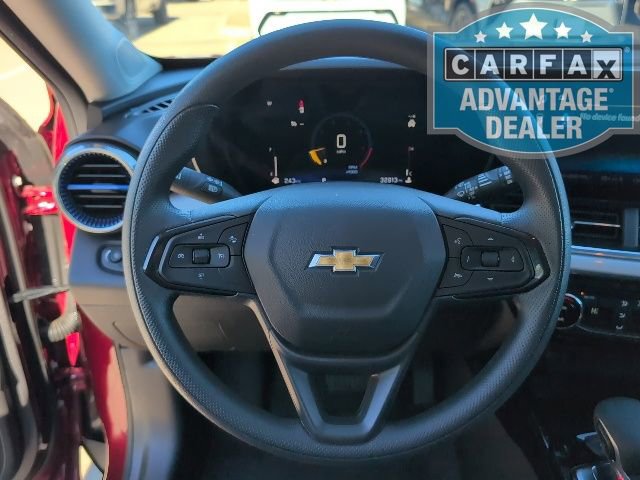 Used 2025 Chevrolet Trax LT image 14