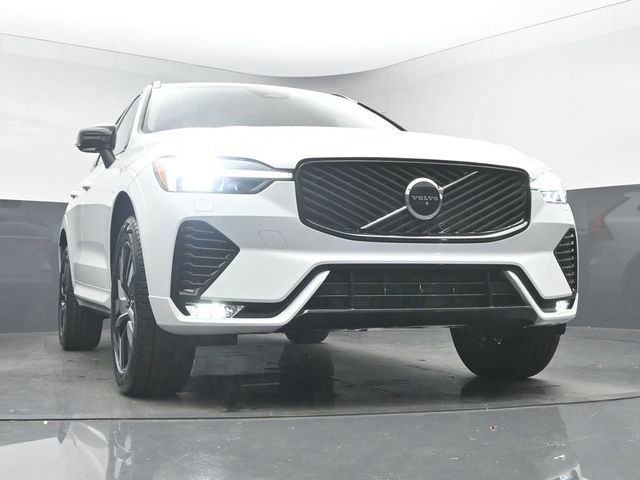 New 2026 Volvo XC60 B5 Core w/ Climate Package image 37