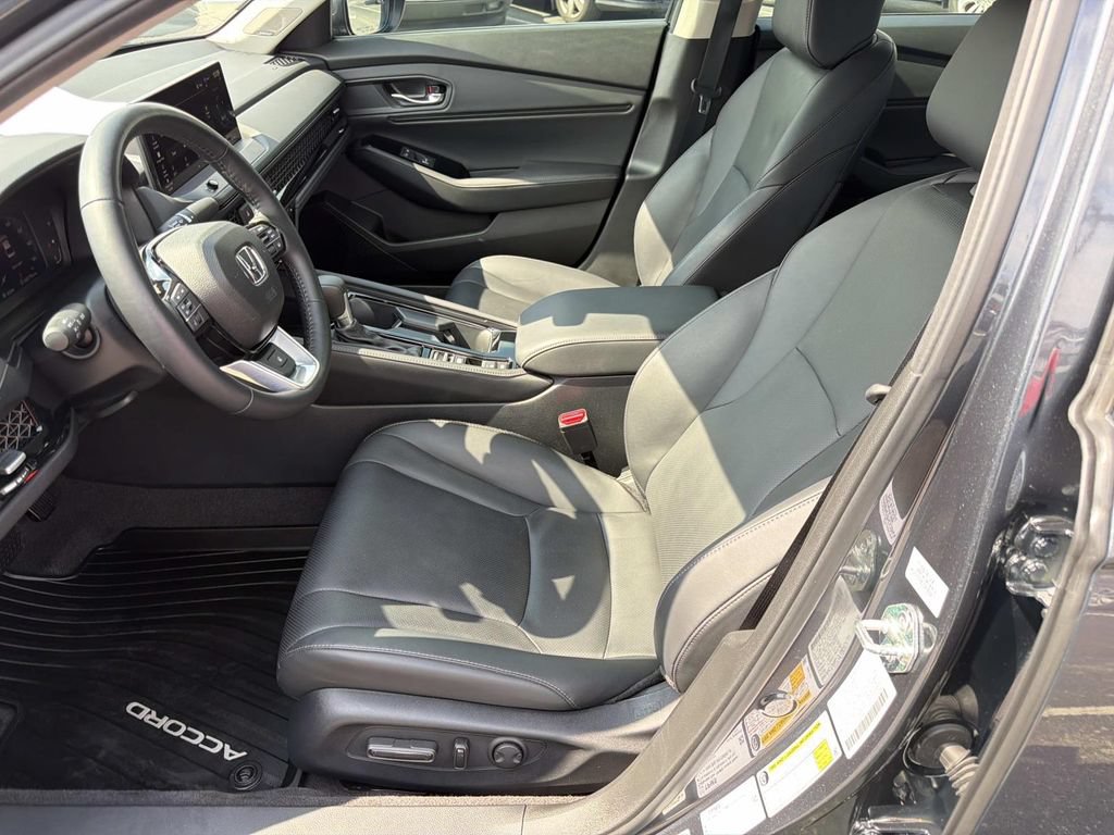 Used 2025 Honda Accord Touring image 20