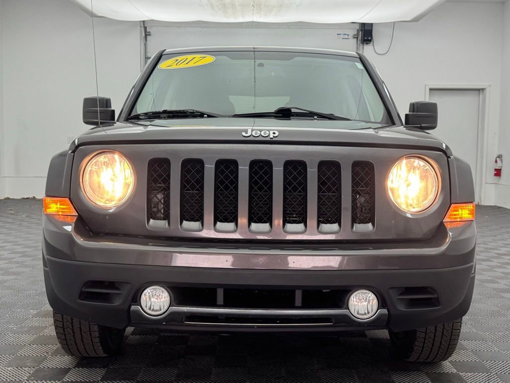Used 2017 Jeep Patriot High Altitude image 13