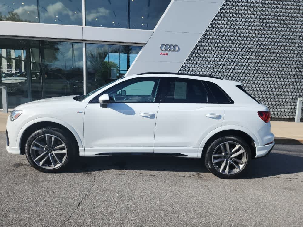 Used 2024 Audi Q3 2.0T Premium Plus AWD/4WD image 2