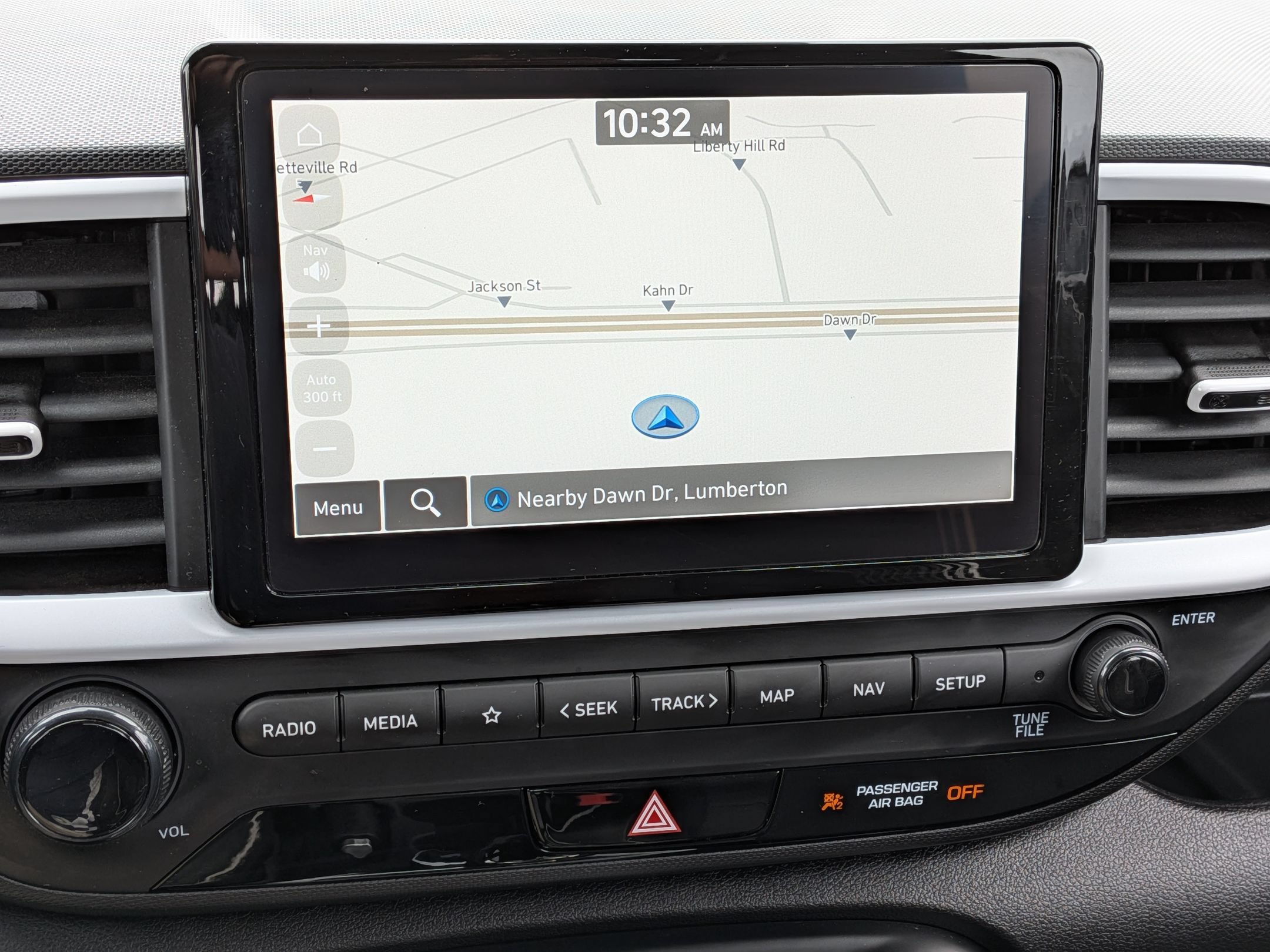 Used 2024 Hyundai Venue Limited FWD image 23